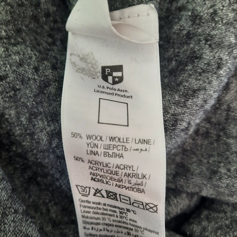 Gri V Yaka Erkek Örgü Yün Kazak - Görsel 4