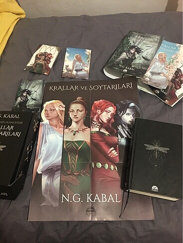 KRALLAR VE SOYTARILARI KUTU SET
