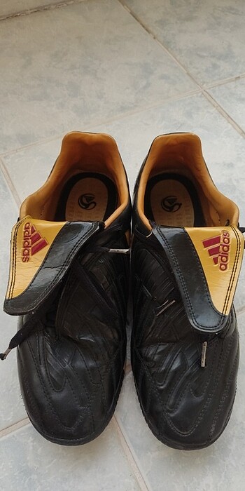 Adidas orjinal Halı Saha Ayakkabısı - Krampon 41 numara 