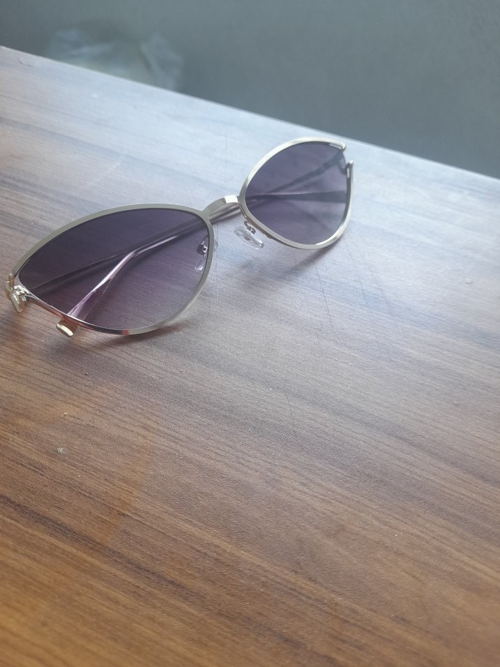 Güneş Gözlüğü Şeffaf Çerçeve - Görsel 4