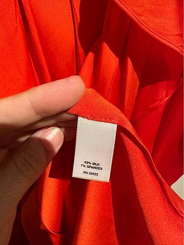Banana Republic Saf ipek saten kırmızı elbise