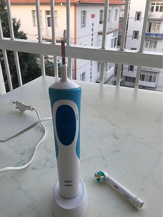 Oral b elektrikli diş fırçası