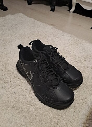 Nike Kadın spor ayakkabi 