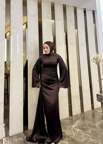 Siyah Uzun Drapeli Gotik Abiye Elbise - Görsel 2