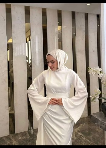 Uzun Beyaz Tesettür Abiye Elbise - Görsel 4