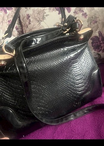 Klasik Siyah Yılan Derisi Desenli Deri Çanta - Görsel 3