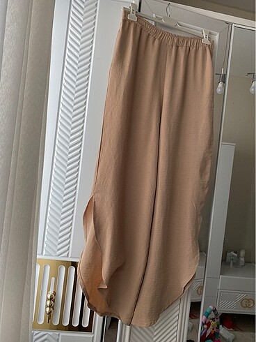 40 Beden camel Renk Yırtmaclı pantalon eşofman