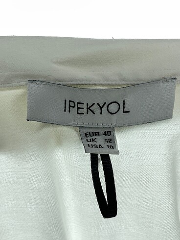 40 Beden beyaz Renk ipekyol Gömlek %70 İndirimli.