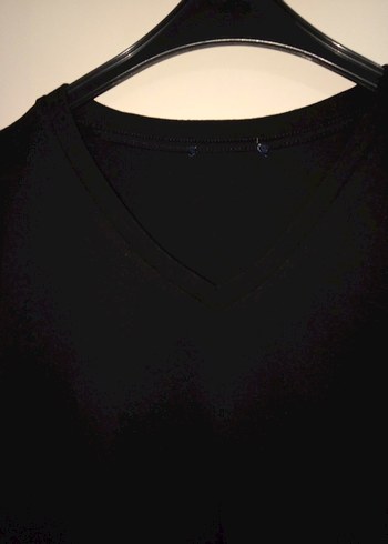 LC Waikiki Siyah V Yaka Kısa Kollu Erkek T-shirt