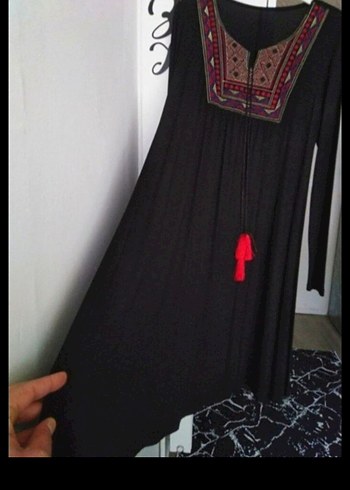 Püsküllü Nakışlı Siyah Bohem Kısa Elbise - Görsel 2