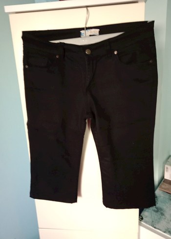 Siyah Kadın Midi Denim Pantolon