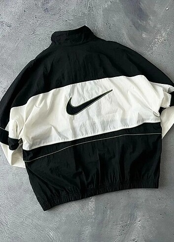 Nike Yağmurluk