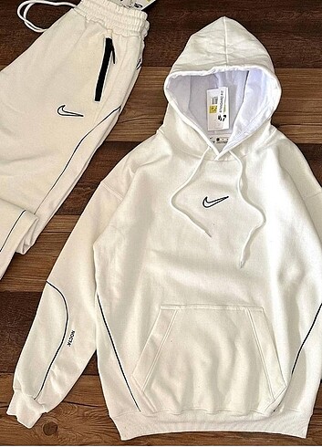 Nike eşofman Takımı 