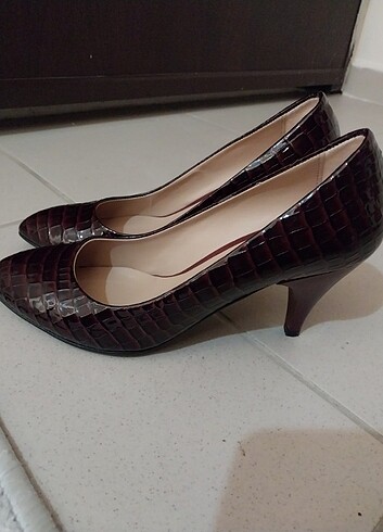 37 Beden Mayra 