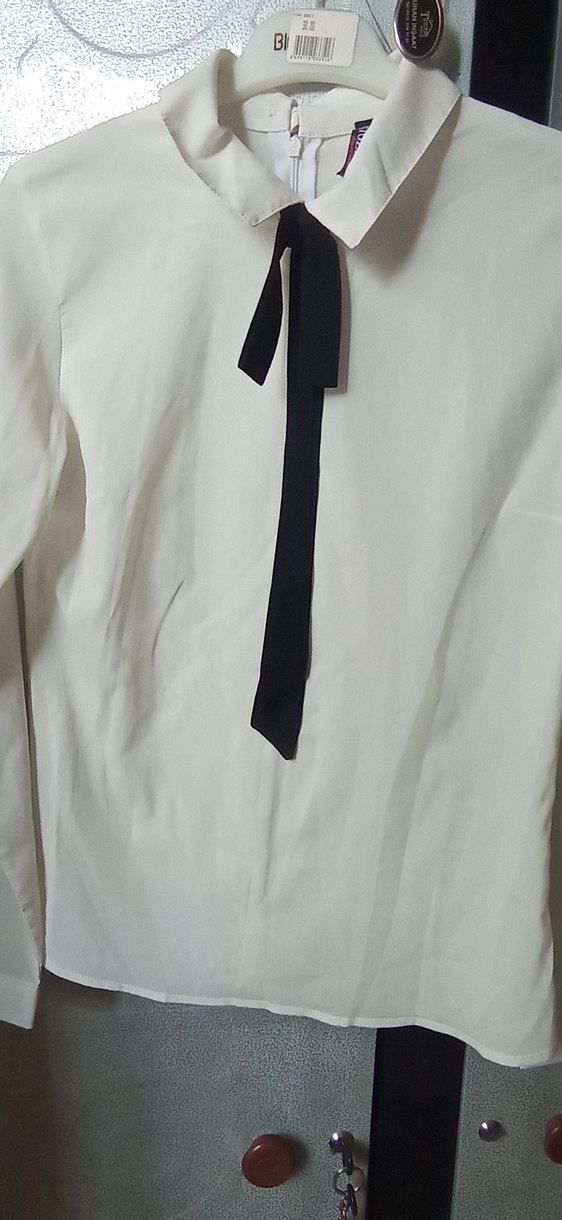 Uzun Kollu Beyaz Gömlek - Görsel 2