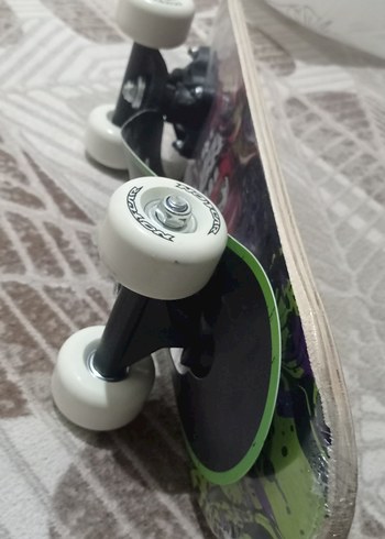 Beyaz Tekerlekli Karanlık Renk Çocuk Kaykay - Görsel 7