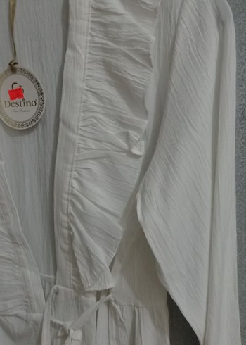 Uzun Kollu Beyaz Keten Fırfırlı Kadın Gömlek - Görsel 3