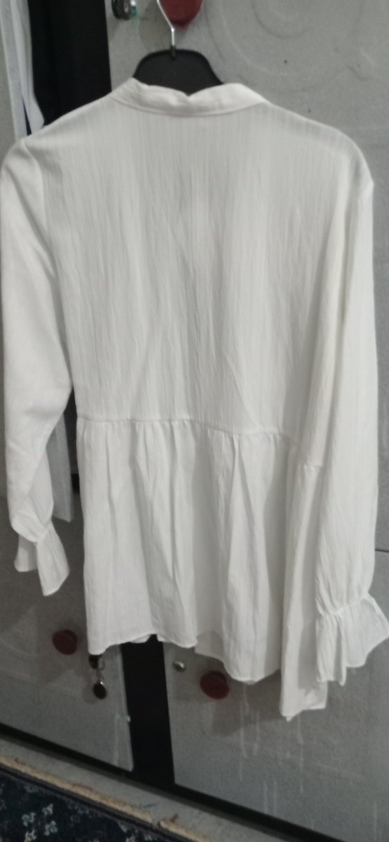 Uzun Kollu Beyaz Keten Fırfırlı Kadın Gömlek - Görsel 5
