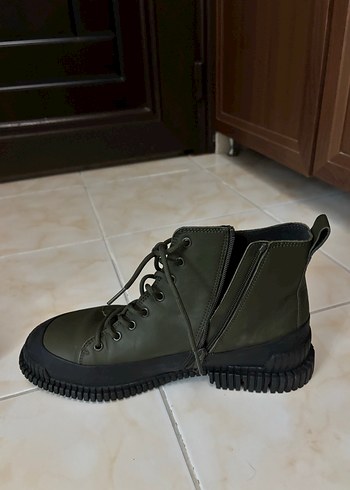 Erkek Bot - Görsel 3