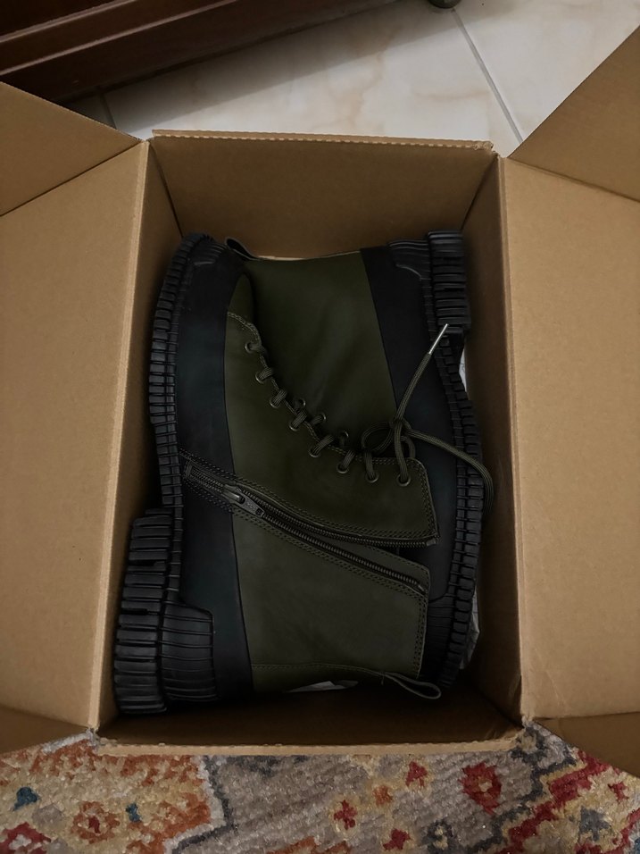 Erkek Bot - Görsel 5