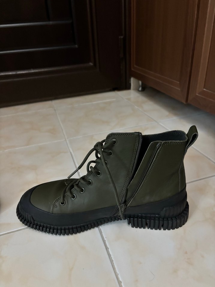 Erkek Bot - Görsel 3