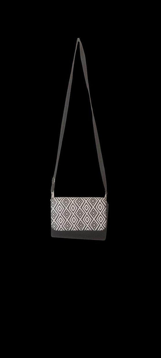 Beyaz Desenli Kadın Çanta - Görsel 3