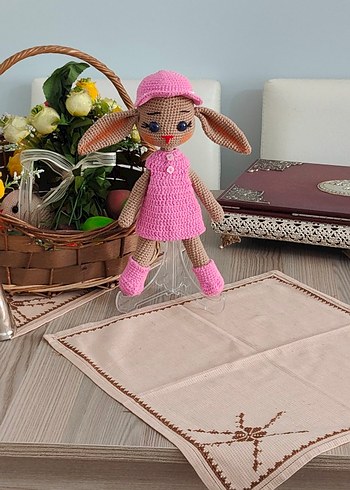 Pembe Örgü Elbise ve Şapkalı Tavşan Bebek