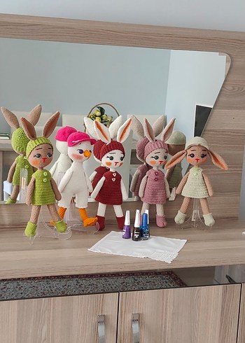 Renkli Pastel Örgü Tavşan Bebekler