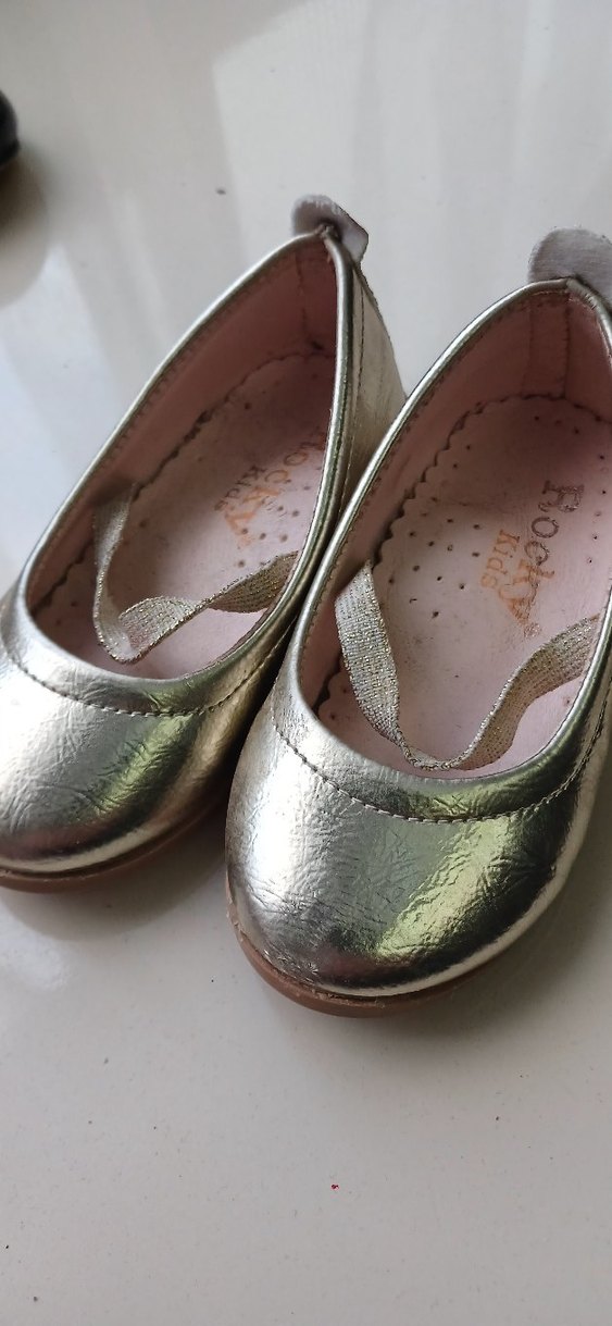 Kız Çocuk Parlak Altın Tokalı Babet - Görsel 2