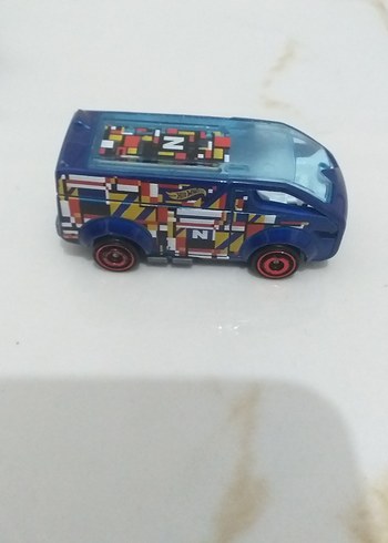 Renkli Mavi Oyuncak Araba - Görsel 4