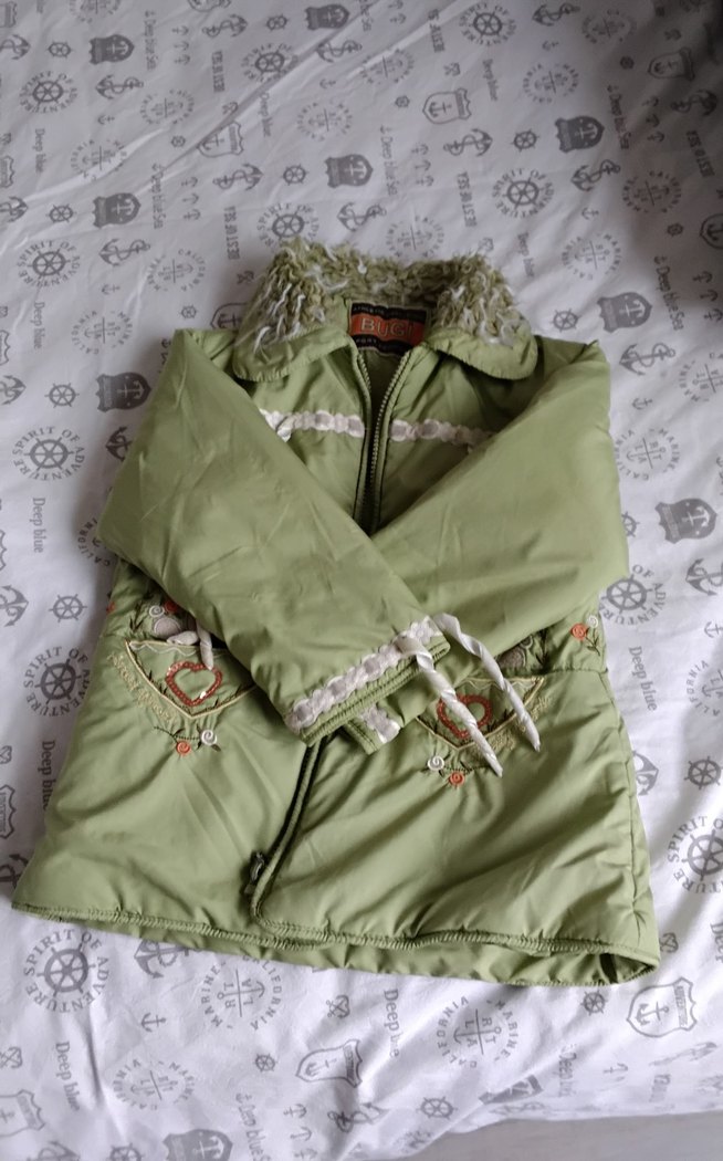 Nakışlı Yeşil Kız Çocuk Mont - Görsel 2