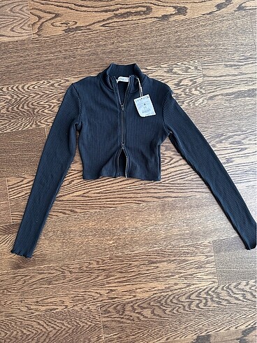 Bershka crop