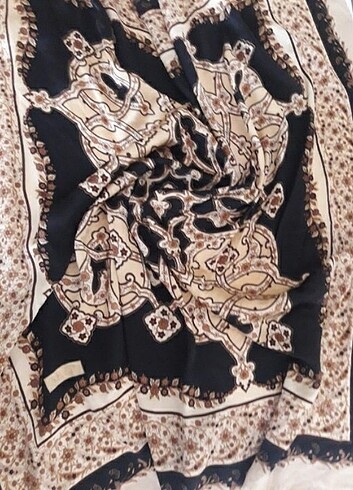 Aker Eşarp 