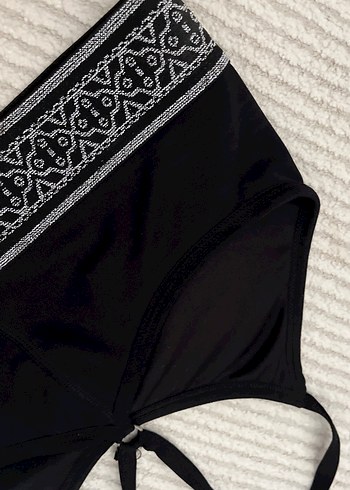 Nakış Detaylı Siyah Bohem Atlet Sütyen - Görsel 5