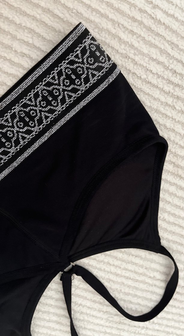 Nakış Detaylı Siyah Bohem Atlet Sütyen - Görsel 5
