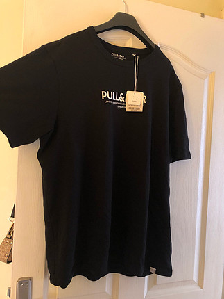 Pull and Bear Etiketli yeni tişört