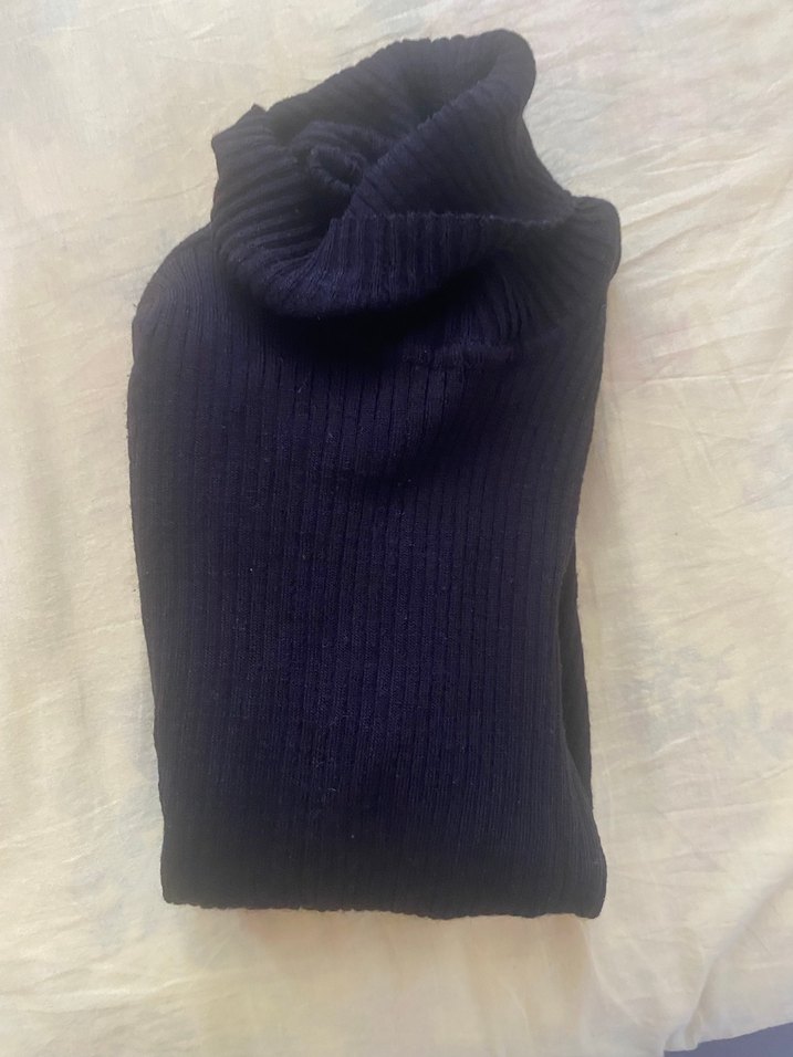 Siyah Kadın Boğazlı Kazak - Görsel 2