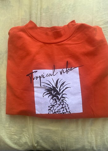 Kırmızı Baskılı Kısa Kollu Kadın Sweatshirt - Görsel 4