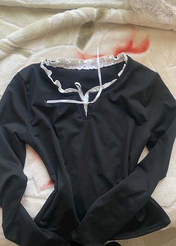 Dantelli V Yaka Bluz - Görsel 5