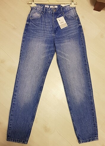 Bershka mom jean 