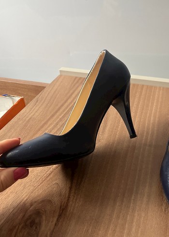 Diğer Siyah Stiletto Topuklu Kadın Ayakkabı