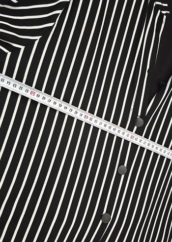 Siyah Beyaz Çizgili Uzun Kadın Takım - Görsel 2