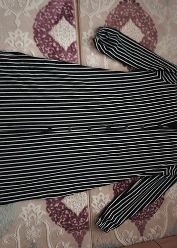 Siyah Beyaz Çizgili Uzun Kadın Takım - Görsel 4