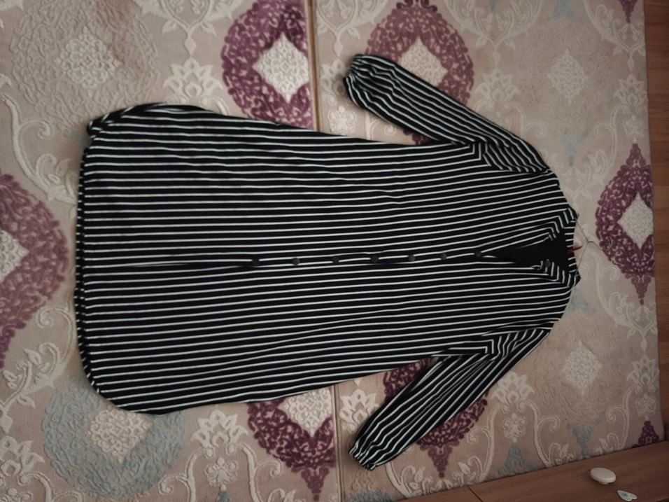 Siyah Beyaz Çizgili Uzun Kadın Takım - Görsel 4