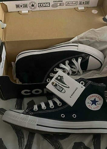 Converse spor ayakkabı 
