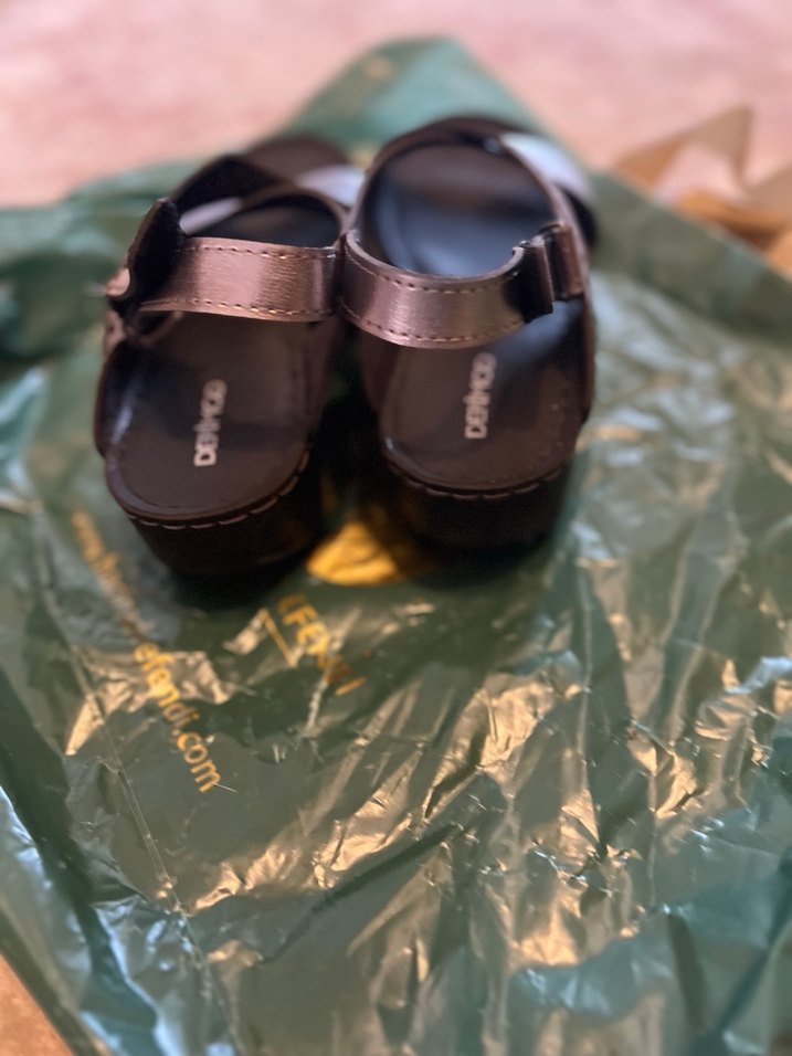 Derimod Gri Yılan Desenli Dolgu Topuklu Kadın Sandalet - Görsel 3