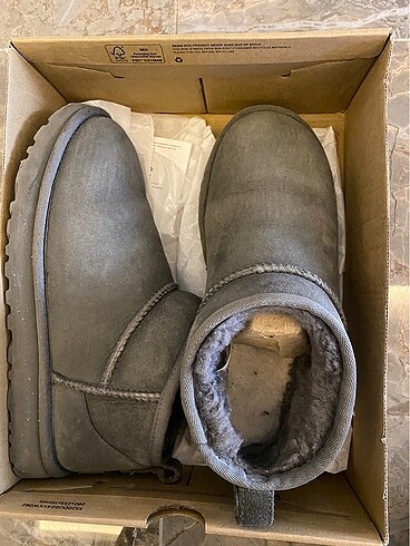 38 Beden Gri ugg ultra mini
