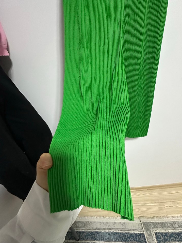 Yeşil Pileli Kadın uzun pantolon STANDART BEDEN - Görsel 2