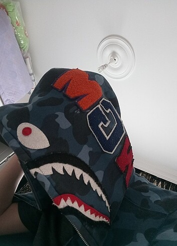 Bape shark 