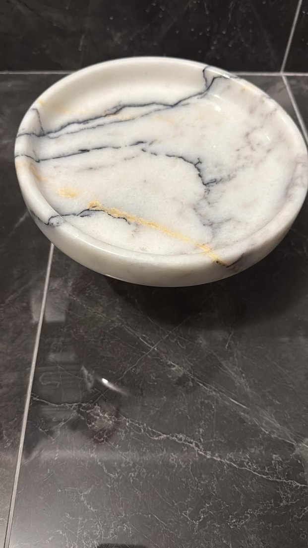 marandmore Rolin Ayaklı Beyaz Mermer Servis Tabağı 24 cm - Görsel 3